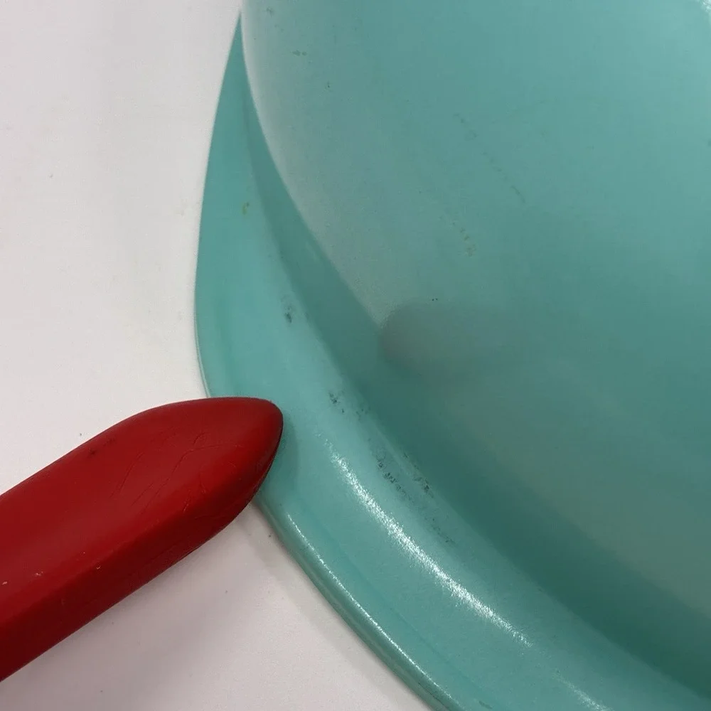 Vintage PYREX 024 Turquoise Glass Casserole Dish w Lid 2 QT Robins Egg Blue